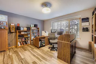 6249 Creekview Ln N, Brooklyn Park, MN 55443 - Photo 15