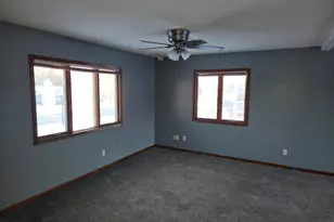 200 4th Ave SW, New Prague, MN 56071 - Photo 7