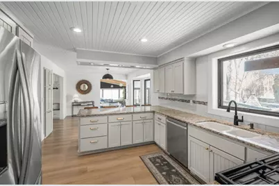 9740 67th Avenue N, Maple Grove, MN 55369 - Photo 11