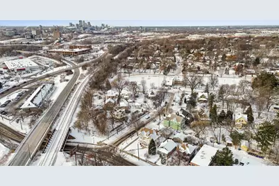 2203 Blake Avenue, Saint Paul, MN 55108 - Photo 11