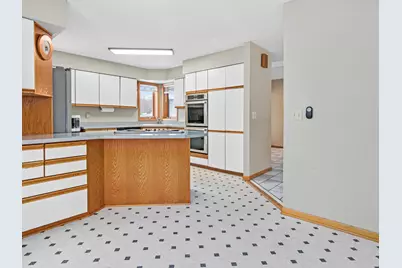 831 Windrow Drive, Little Canada, MN 55109 - Photo 11