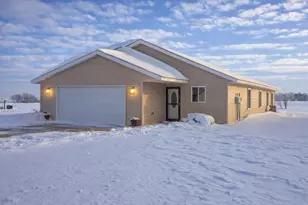 112 8th St S, Hoffman, MN 56339 - Photo 3
