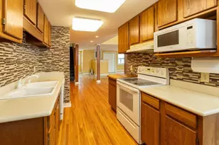 227 W 5th St, Mankato, MN 56001 - Photo 13