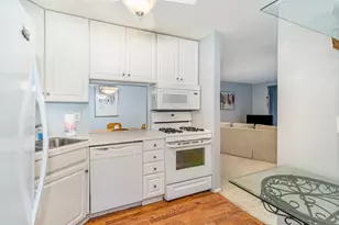 7520 Cahill Rd, Edina, MN 55439 - Photo 3