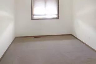 7229 Woodstock Curv, Bloomington, MN 55438 - Photo 9