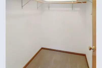 7229 Woodstock Curve, Bloomington, MN 55438 - Photo 9