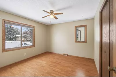 2801 Aglen Avenue, Roseville, MN 55113 - Photo 31