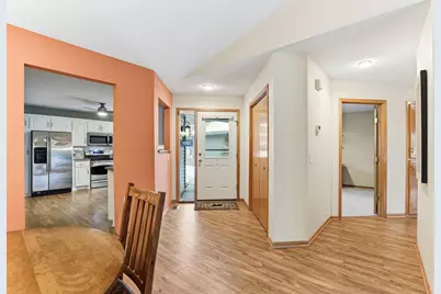 7127 Ivy Ridge Lane, Lino Lakes, MN 55014 - Photo 5