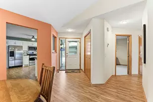 7127 Ivy Ridge Ln, Lino Lakes, MN 55014 - Photo 5