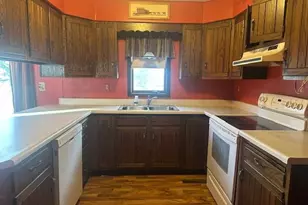 202 Lexington St, Milroy, MN 56263 - Photo 5