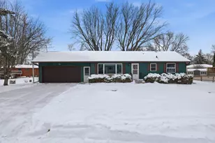 380 Barry Dr, Owatonna, MN 55060 - Photo 1