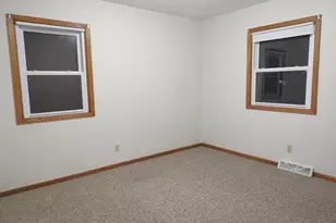 724 6th St N, Winsted, MN 55395 - Photo 17