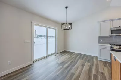 1660 Squirrel Way, New Richmond, WI 54017 - Photo 9