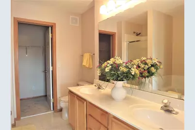 9204 Holly Lane N #403, Maple Grove, MN 55311 - Photo 21