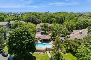 14326 Fairway Dr, Eden Prairie, MN 55344 - Photo 29