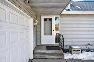 2193 Grafton Ave N, Oakdale, MN 55128 - Photo 5