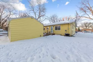 1221 Home Pl, Faribault, MN 55021 - Photo 9