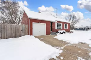 1607 7th St SE, Austin, MN 55912 - Photo 1