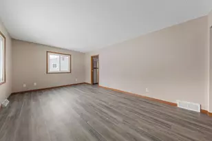 1110 Linden St S, Northfield, MN 55057 - Photo 7