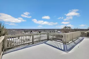 3020 Carey Heights Dr, Maplewood, MN 55109 - Photo 5