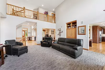 3020 Carey Heights Drive, Maplewood, MN 55109 - Photo 5