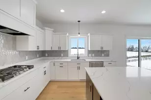 470 Sea Wing Blvd, Prescott, WI 54021 - Photo 7