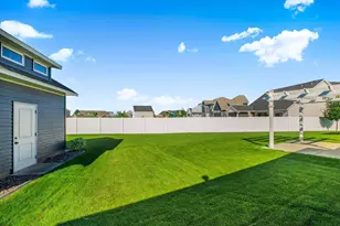 2035 Sandstone Loop N, Sartell, MN 56377 - Photo 65