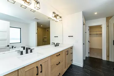 4629 Royal Oaks Circle SW, Rochester, MN 55902 - Photo 39