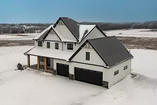 4629 Royal Oaks Circle SW, Rochester, MN 55902 - Photo 3