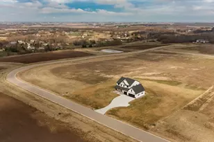 4629 Royal Oaks Circle SW, Rochester, MN 55902 - Photo 7