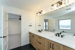 4629 Royal Oaks Circle SW, Rochester, MN 55902 - Photo 43