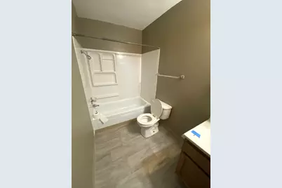 901 Pearl Avenue #208, Marshall, MN 56258 - Photo 7