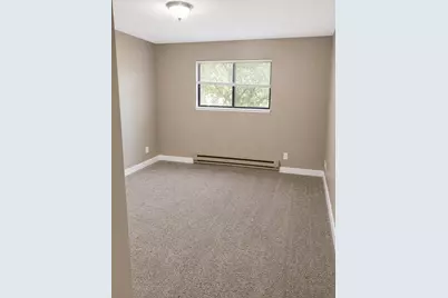 901 Country Club Drive, Marshall, MN 56258 - Photo 9