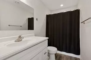 2084 E Reaney Ave, Saint Paul, MN 55119 - Photo 15