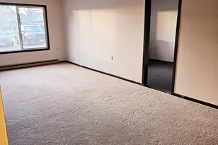 808 Hills Ave, Jackson, MN 56143 - Photo 5