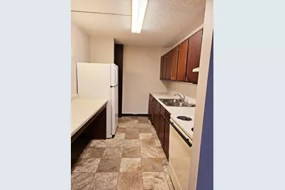 808 Hills Avenue #S108, Jackson, MN 56143 - Photo 3