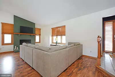 9246 Shenandoah Lane N, Maple Grove, MN 55369 - Photo 3