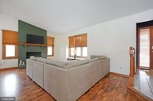 9246 Shenandoah Ln N, Maple Grove, MN 55369 - Photo 3