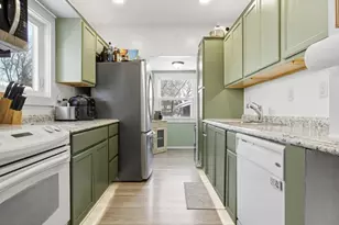 212 10th St N, Moorhead, MN 56560 - Photo 9