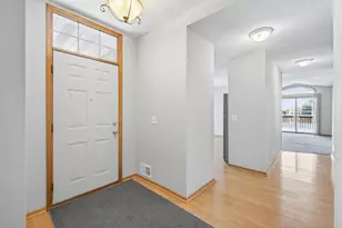 2121 Southwind Rd, Maplewood, MN 55109 - Photo 3