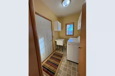 111 Oakwood Court, Thief River Falls, MN 56701 - Photo 15