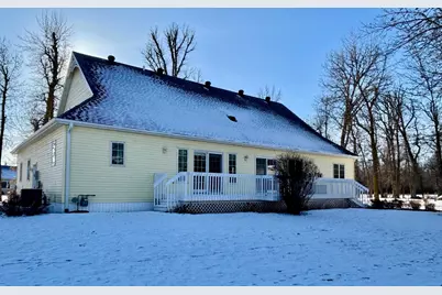 111 Oakwood Court, Thief River Falls, MN 56701 - Photo 3