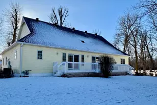 111 Oakwood Ct, Thief River Falls, MN 56701 - Photo 3