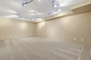 12215 Co Rd 11, Burnsville, MN 55337 - Photo 17