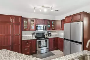 12215 Co Rd 11, Burnsville, MN 55337 - Photo 9