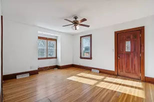 802 Howell Street N, Saint Paul, MN 55104 - Photo 5