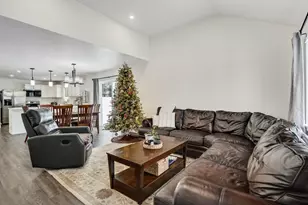 310 Maple Dr, Spring Grove, MN 55974 - Photo 21