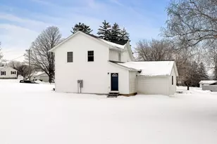 310 Maple Dr, Spring Grove, MN 55974 - Photo 23