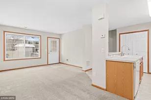 6983 21st St N, Oakdale, MN 55128 - Photo 7