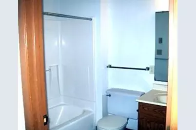 910 Hengen Street #404, Fairmont, MN 56031 - Photo 11